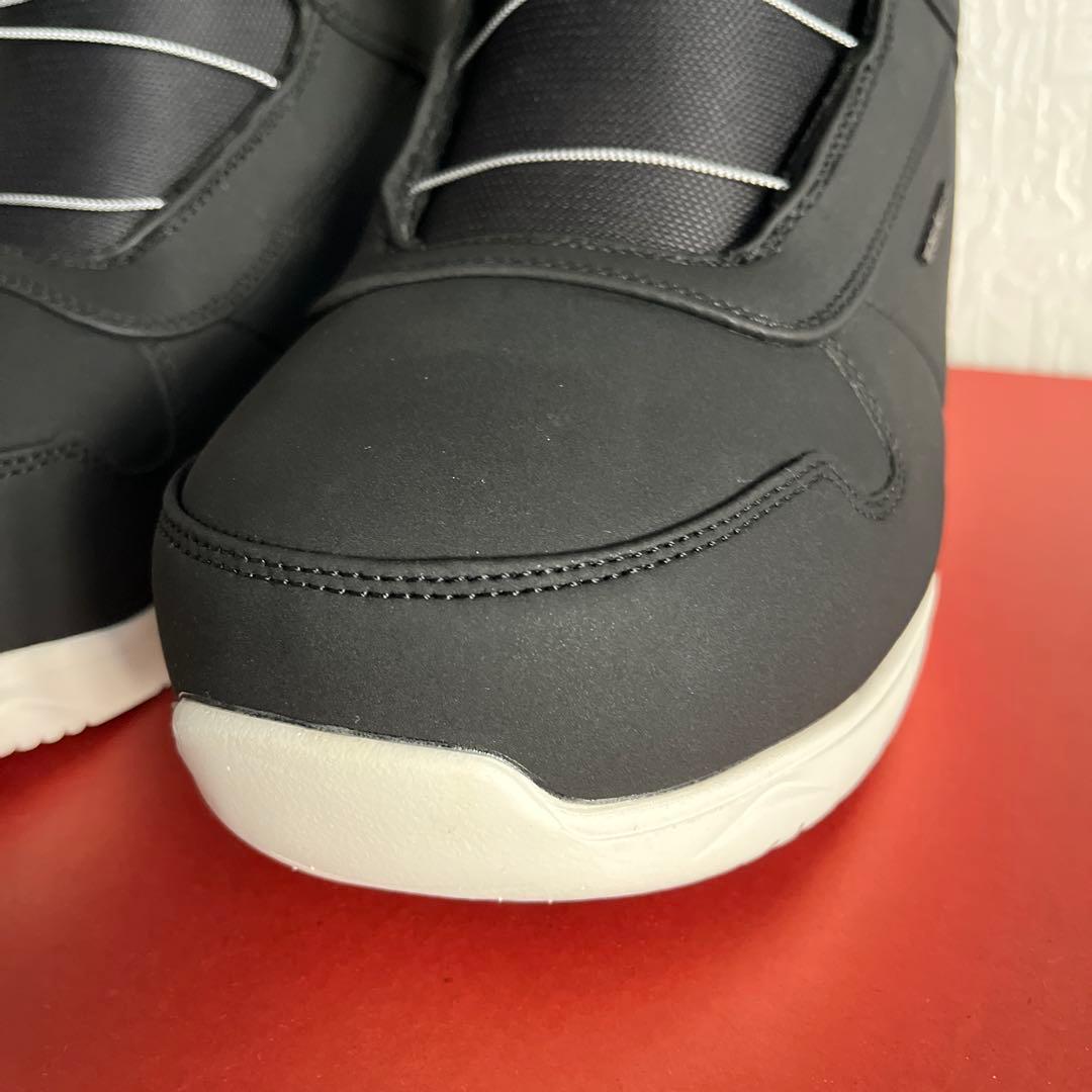 年末セール中　BOA ブラック スノーボードブーツ 28.0cm