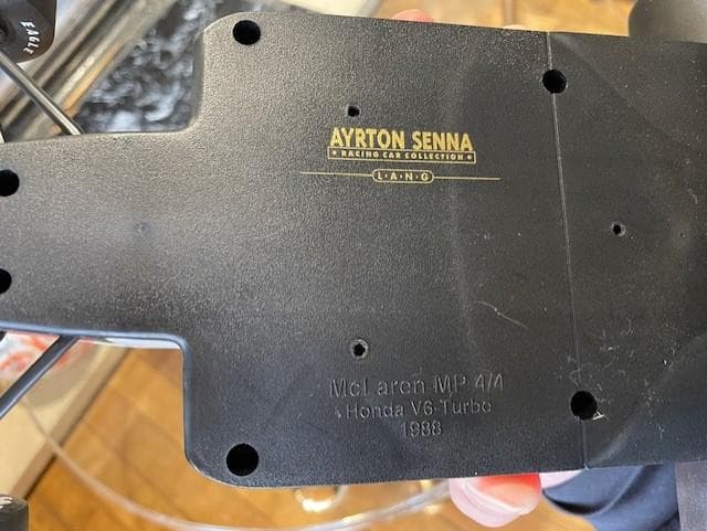 ロボット McLaren MP4/4 Ayrton Senna 1988 Mclaren MP4/4 Ayrton Senna 1988 F1 World Champion 1:18 GP REPLICAS