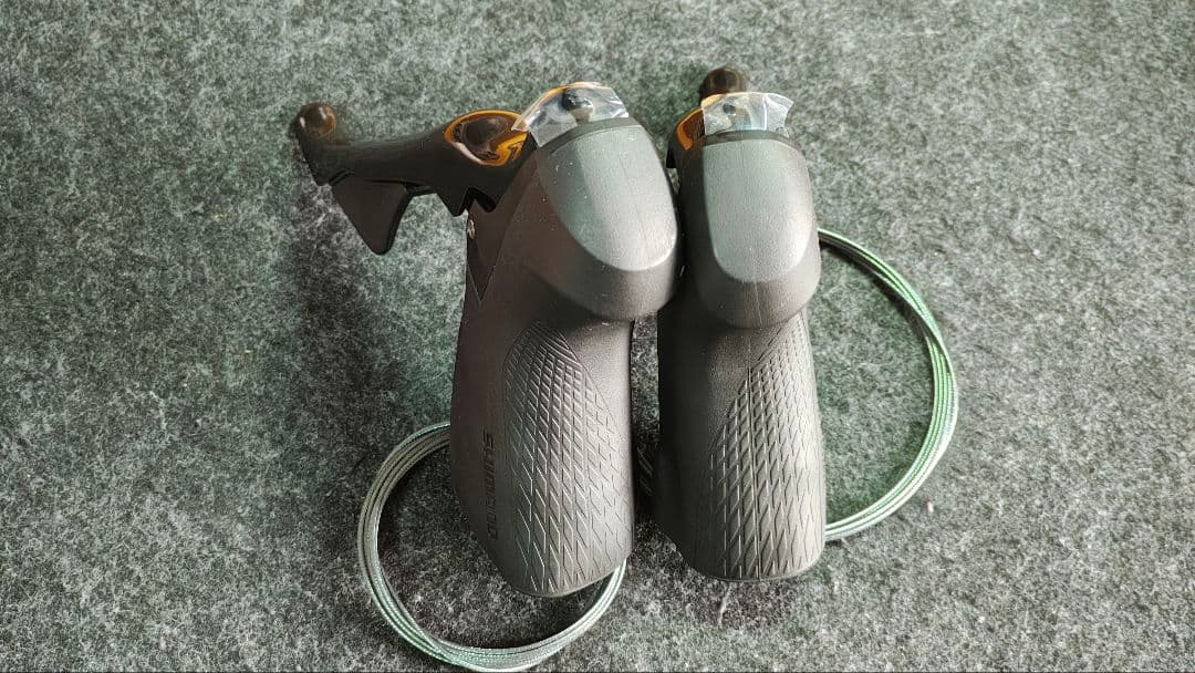 オンライン車・バイク・自転車 - 未使用 シマノ 105 ST-R7000 シフト