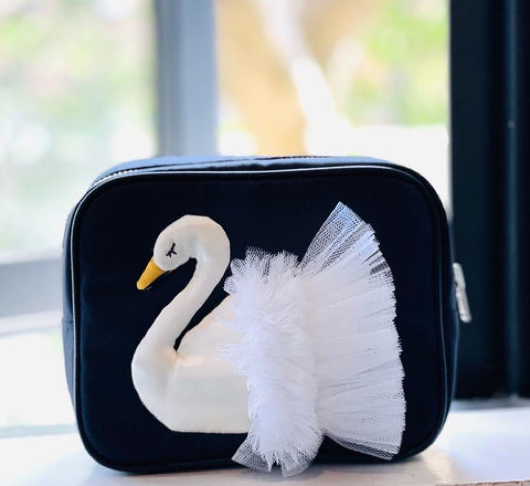 ♡新品未使用♡LUDLOW ラドロー スワン ポーチ 白鳥 ニット ブラウス