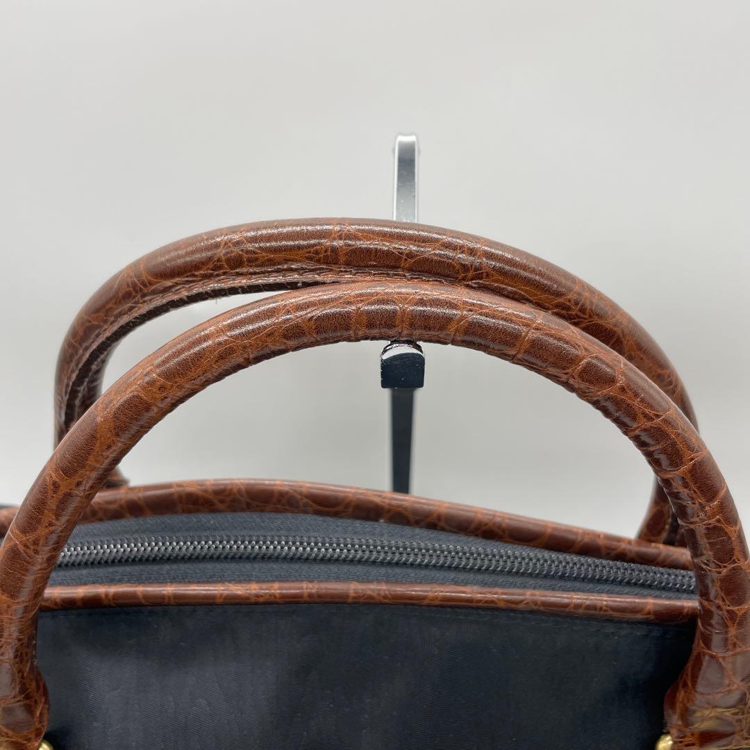 BALENCIAGA ボストンバッグ ハンドバッグ ロゴ型押し レザー 大容量