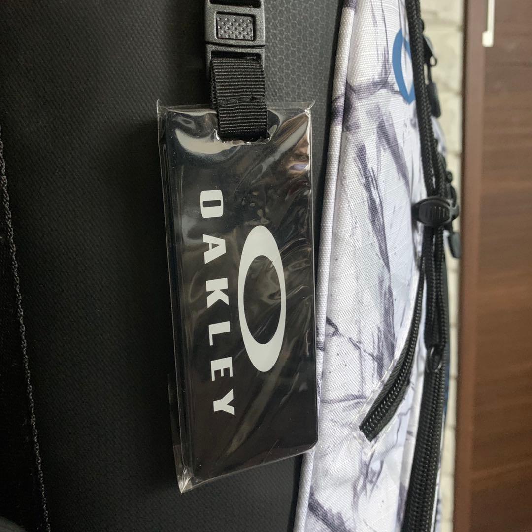 美品 OAKLEY ホワイトストームプリント キャディバック オークリー
