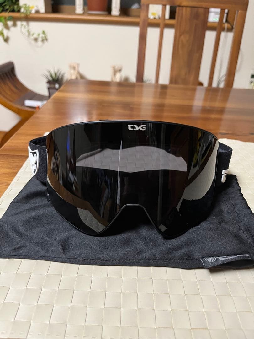 TSGゴーグル FOUR マグネット着脱式 レンズスモークブラック、イエロー 楽天市場】23-24 TSG/ティーエスジー FOUR フォー メンズ レディース