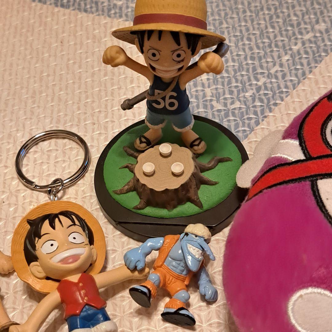 福袋☆ワンピースグッズまとめ売り キーホルダー フィギュア セット 大量