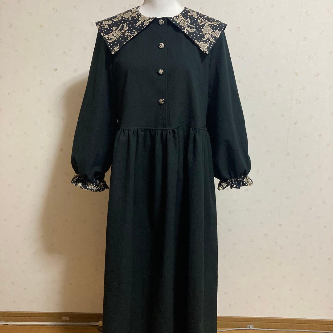 マロリーブラック セーラーカラー襟キッズワンピース ハンドメイド