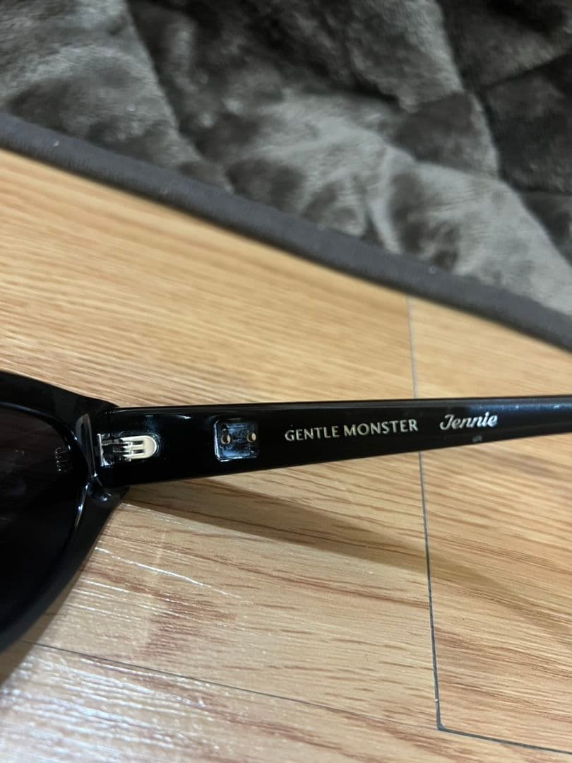 バッサー様専用GENTLE MONSTER Jennie ブラックサングラス GENTLE MONSTER