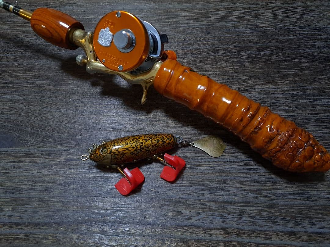 道楽　DOWLUCK 　ドウラク　マダデッセ　唐金(黒/金 漆研出し)　レア