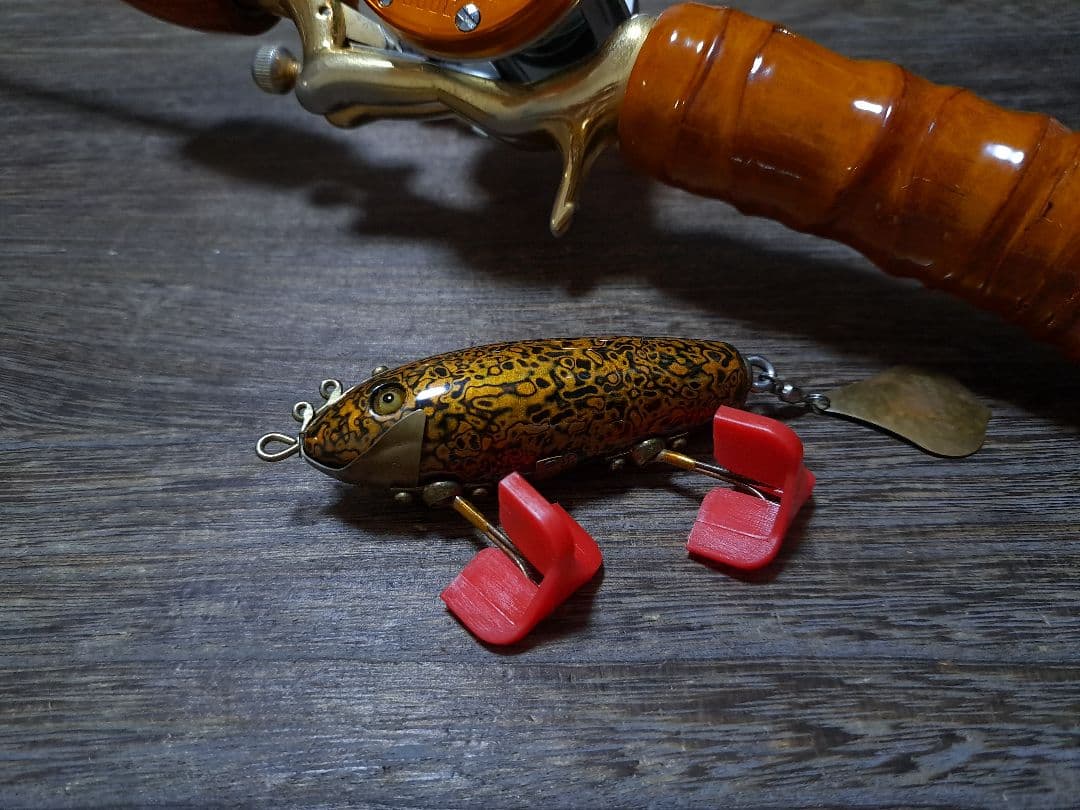 道楽　DOWLUCK 　ドウラク　マダデッセ　唐金(黒/金 漆研出し)　レア