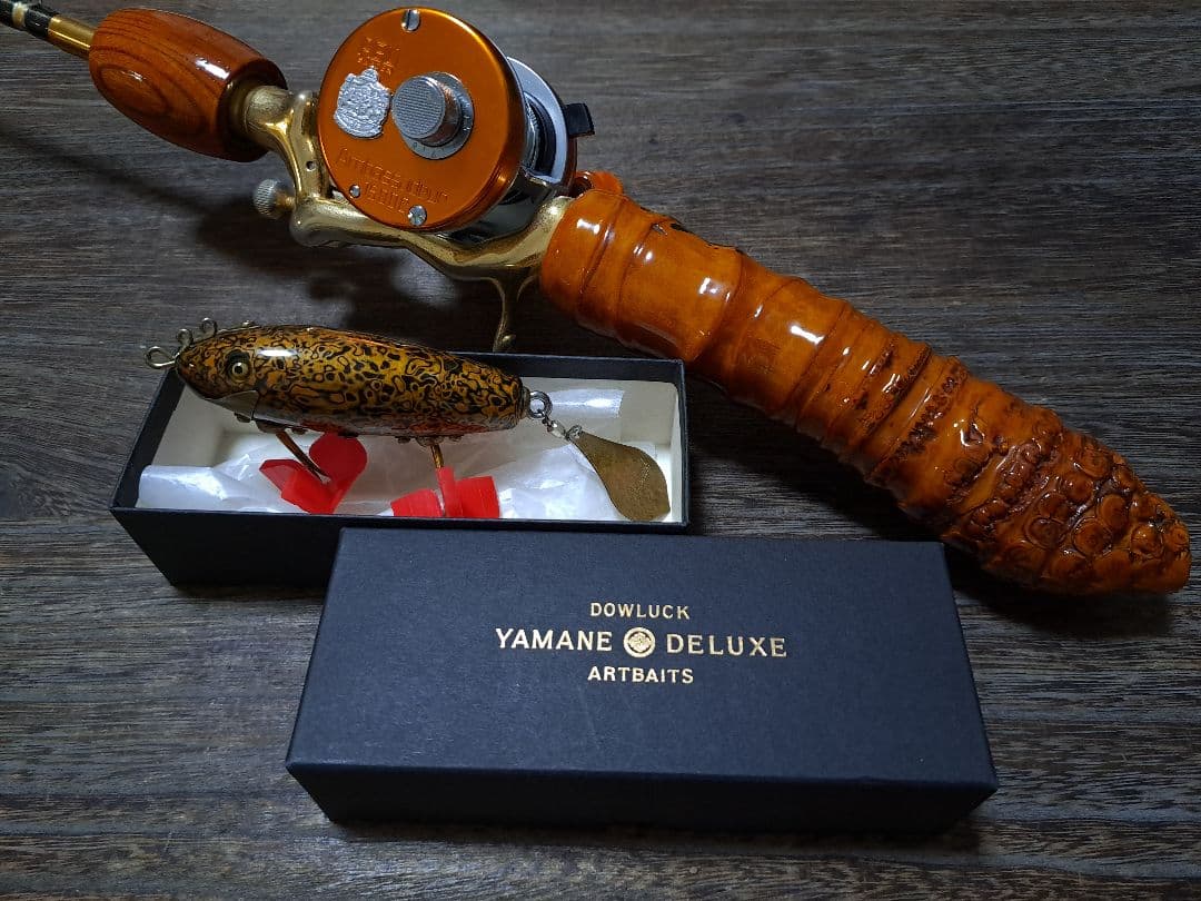 道楽　DOWLUCK 　ドウラク　マダデッセ　唐金(黒/金 漆研出し)　レア