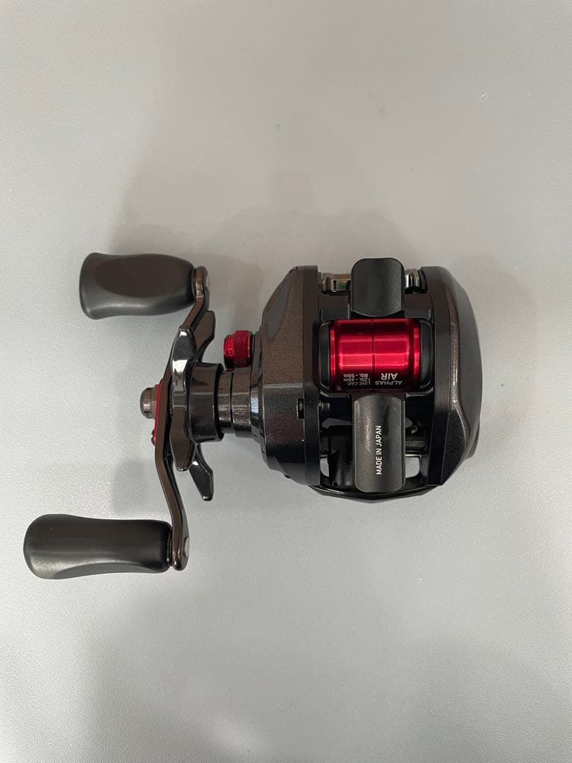 Daiwa ALPHAS AIR 7.2L ベイトリール 中古