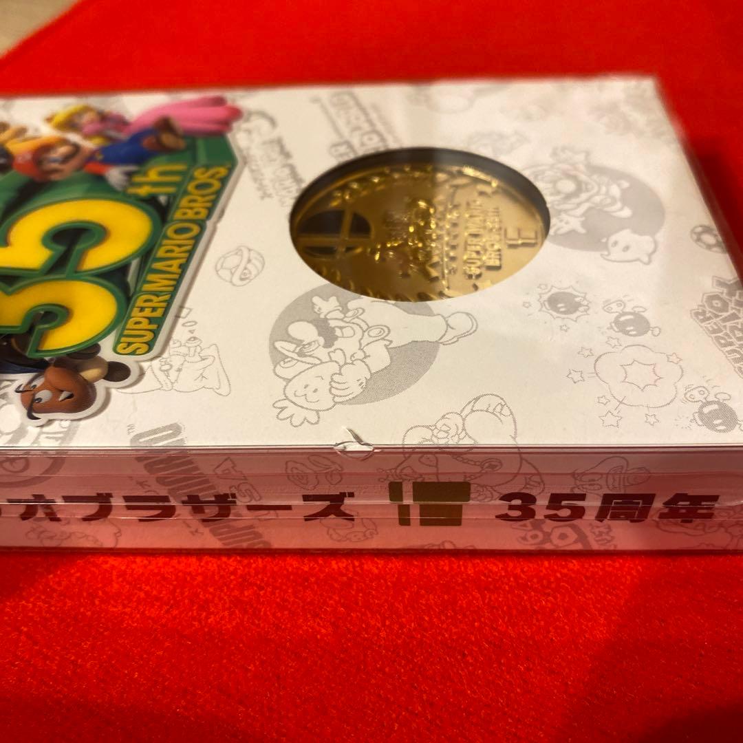 スーパーマリオブラザーズ35周年特別デザイン プレミアムメダル - メルカリ