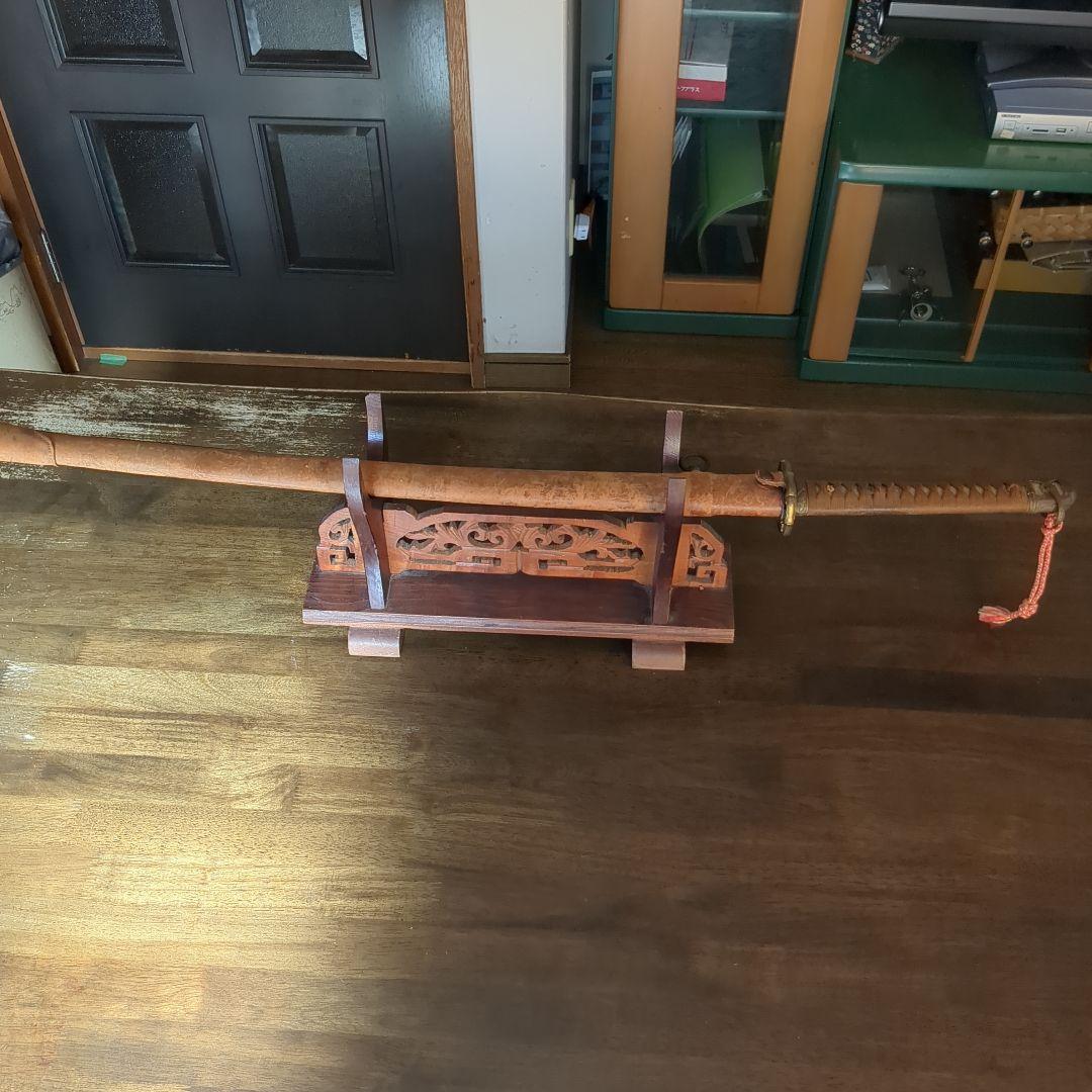 模造刀 竹光 鞣し革鞘 金属鍔(年代物)