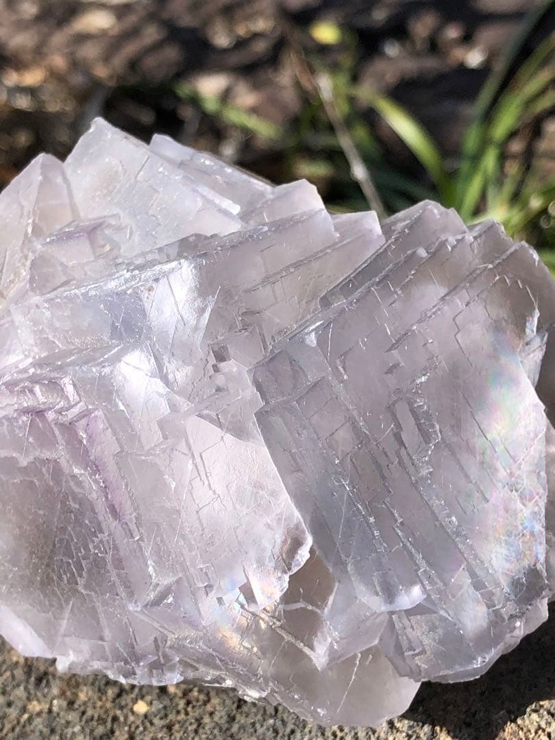 323g 極みの逸品 虹入り 超レア 大きい 存在感抜群 フローライト