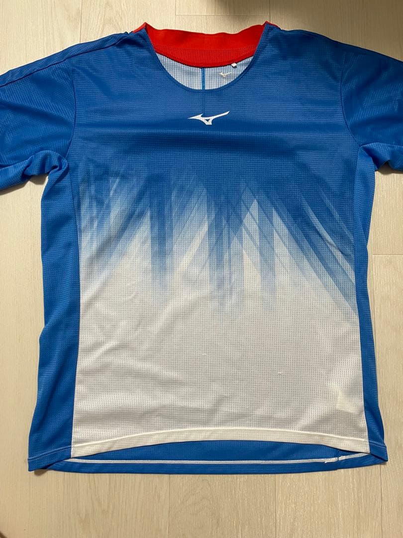 Mizuno グラデーション Tシャツ 青/赤 Mizuno グラデーション Tシャツ 青/赤 MIZUNO（ミズノ） ミズノ公式