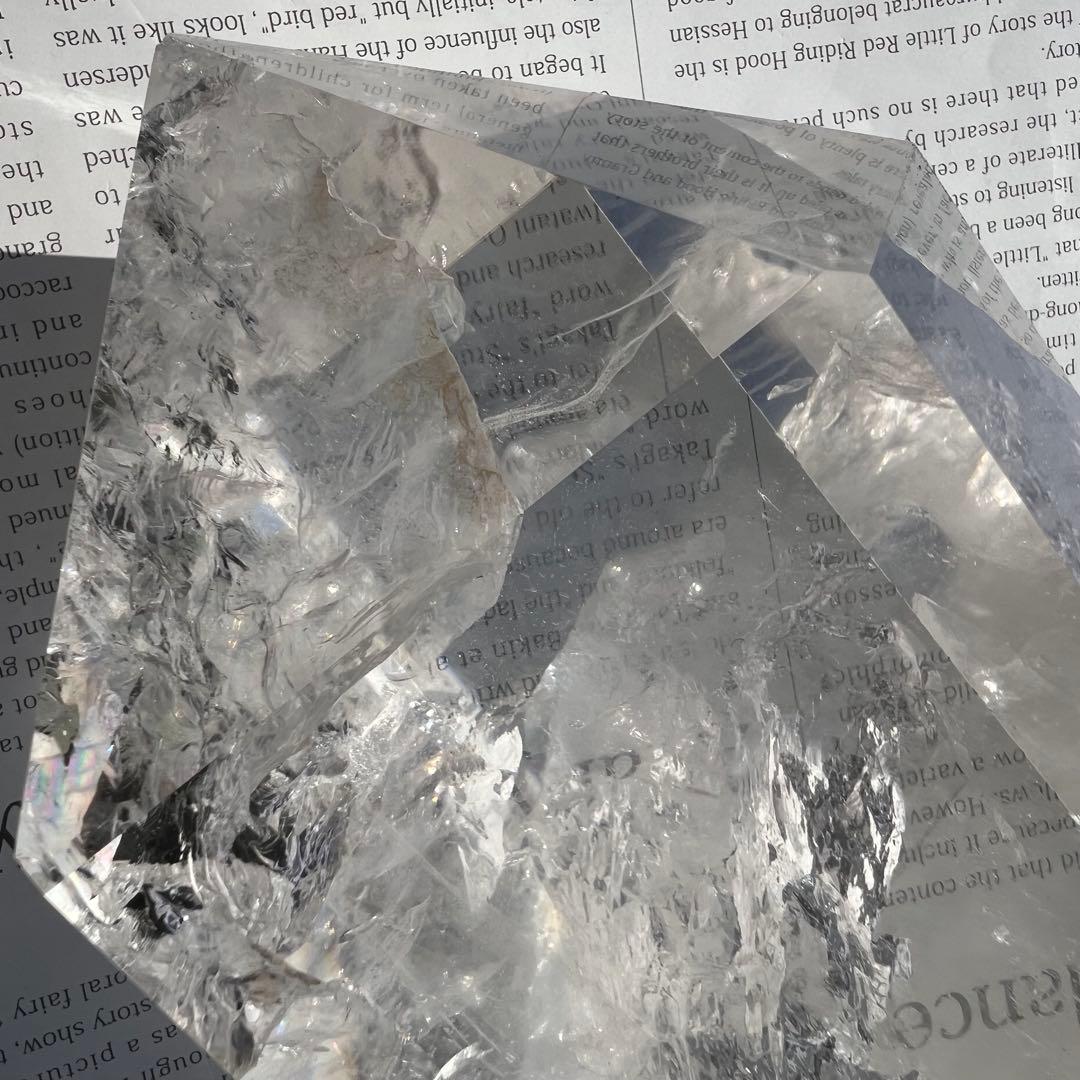 ✩超破格✩究極の激凄超逸品✩超高透明度とレインボー✩虹入り 水晶 六角柱 天然石