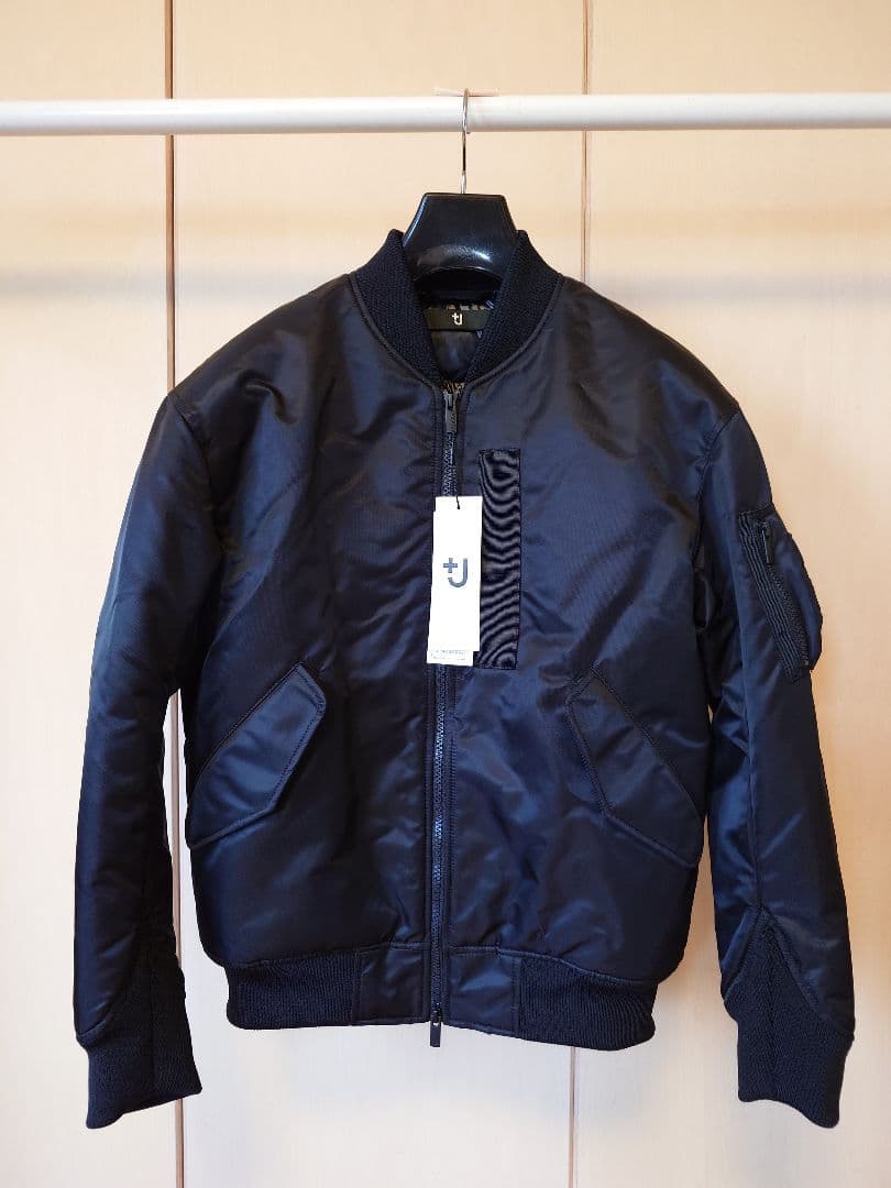 UNIQLO +J復刻ハイブリッドダウンオーバーサイズMA1 Sサイズ ブラック