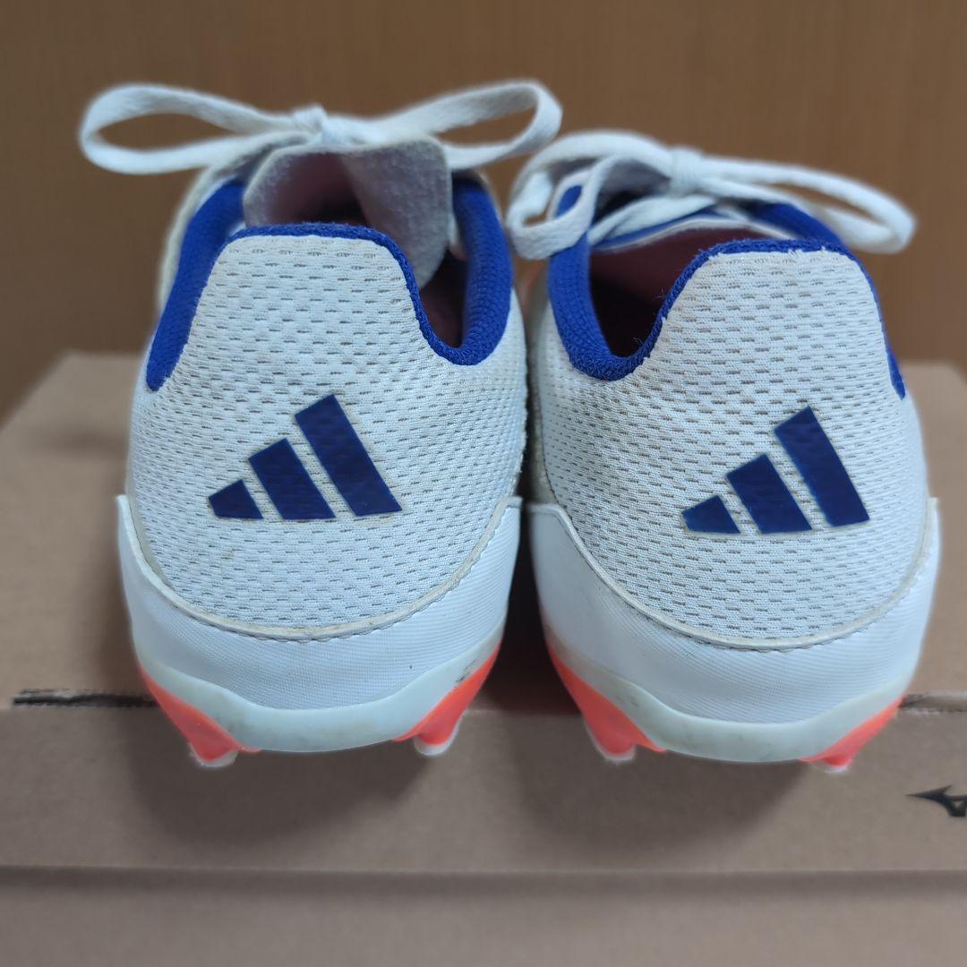 adidas サッカーシューズ ホワイト/ブルー/レッド - メルカリ