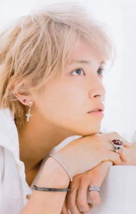 capana ロザリオピアス ♡NEWSの手越祐也くん着用品♡ - メルカリ