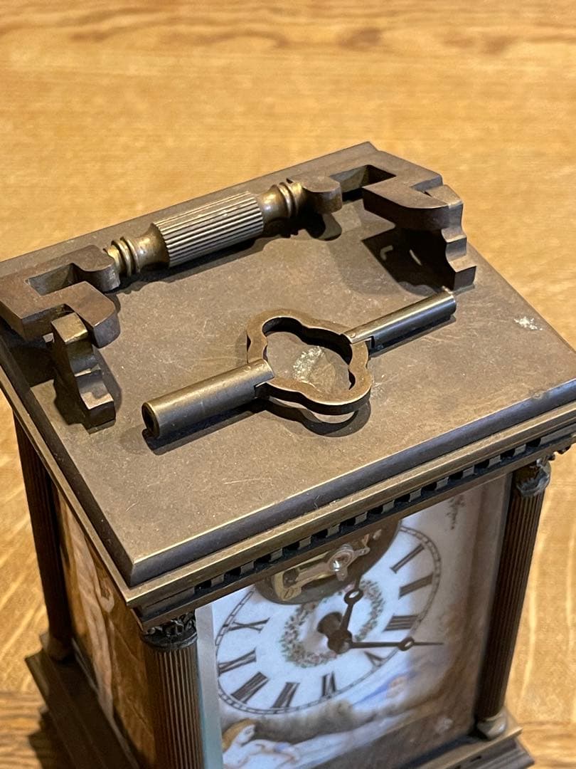最終値下げ】動作品 トゥールビヨン キャリッジクロック 置時計 - メルカリ