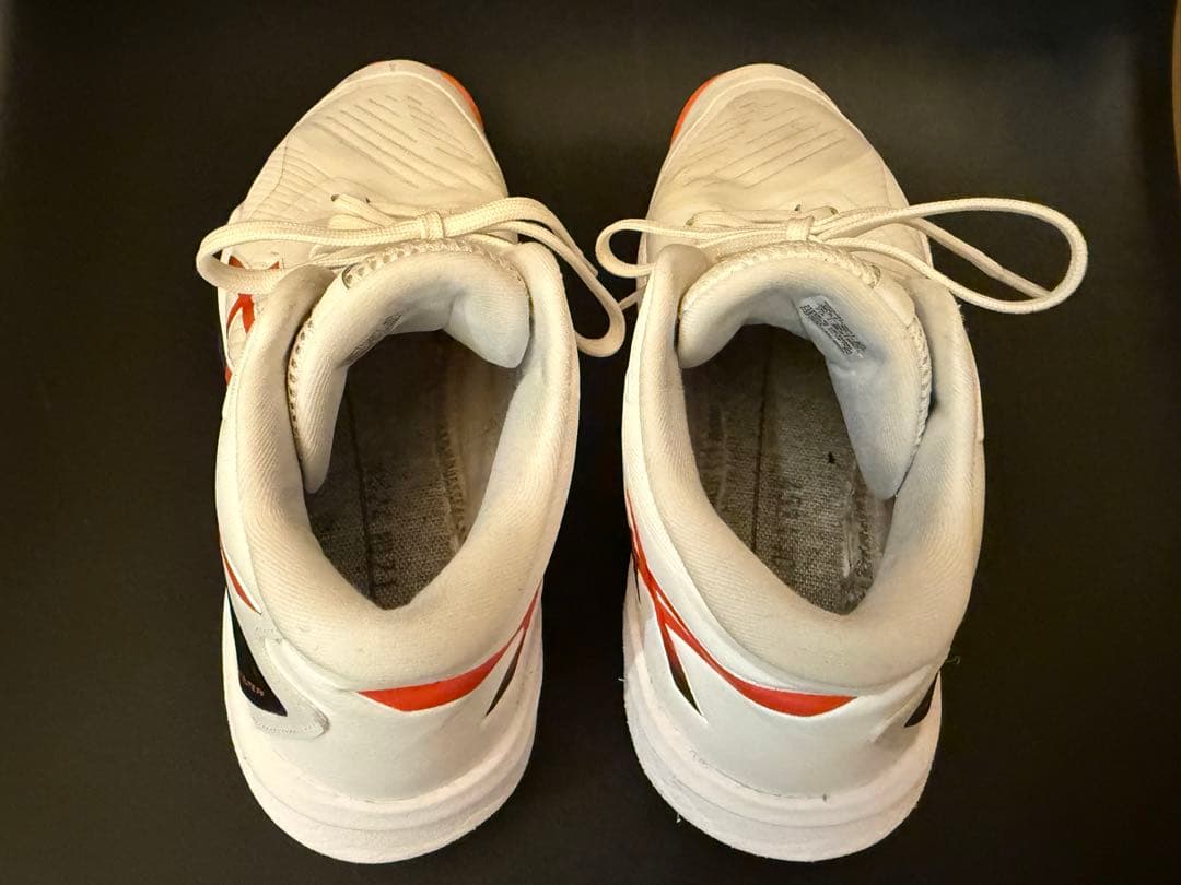 アシックス　スカイエリートFF2 バレーシューズ 白/オレンジ　26.5cm