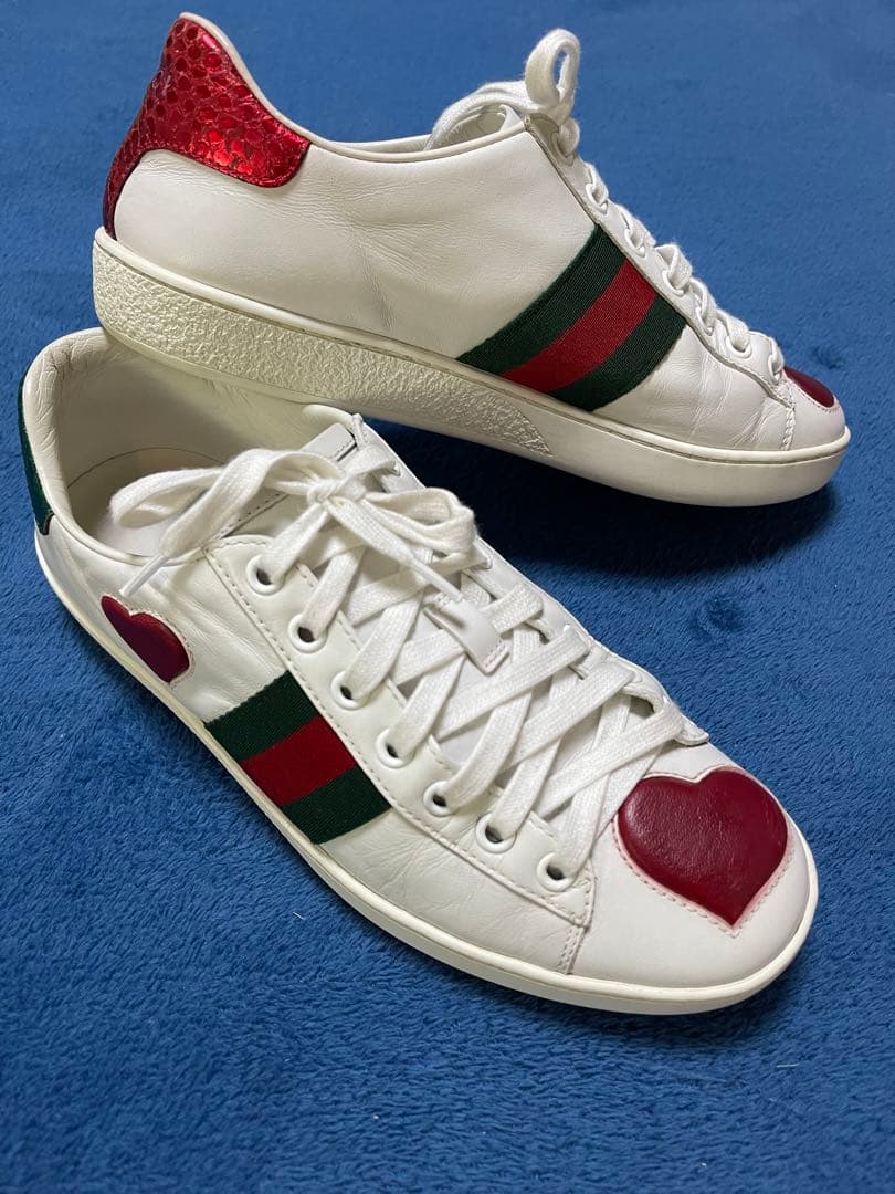 GUCCI エースエンブロイダリーハートスニーカー