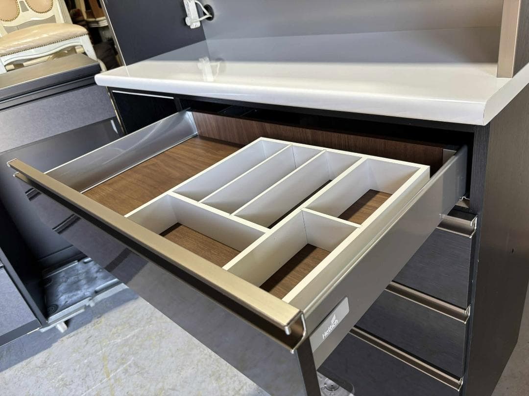 寿司様専用 最高級 古賀家具キッチンボード、人気色 食器棚 幅120cmUsed