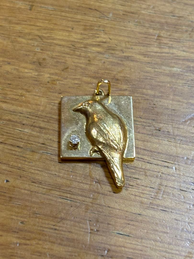 ペンダントトップ　18金　鳥 DEVAS 【土日限定4000円OFFクーポン有】 18金ネックレス k18