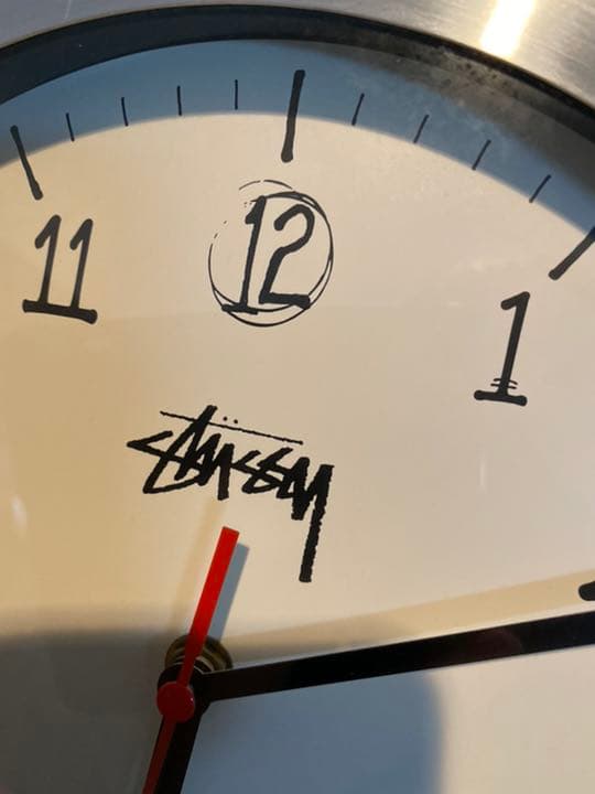 STUSSY 壁掛け時計 - メルカリ