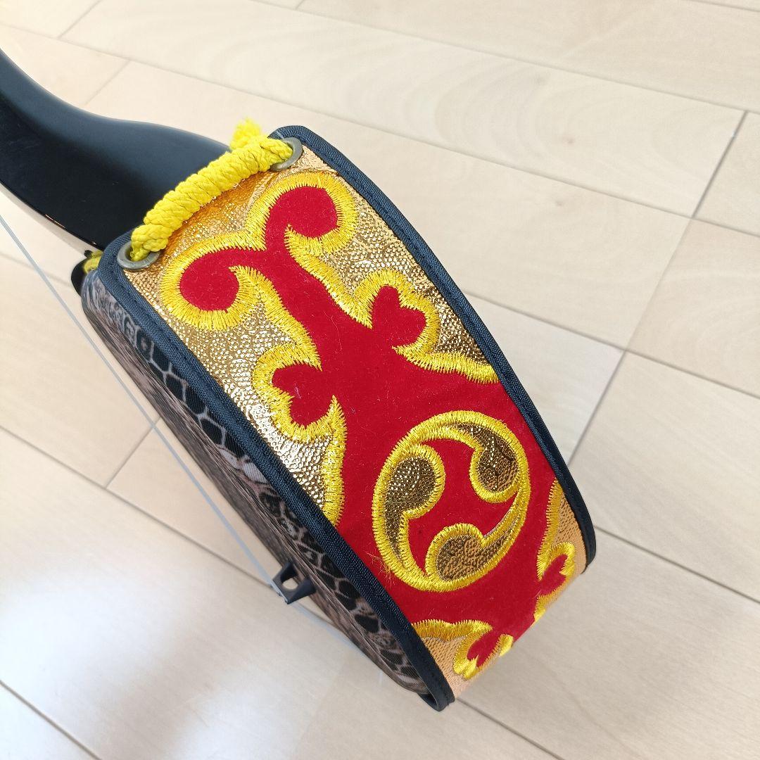 美品 沖縄三線 人工革 ソフトケース、爪、小物入れなど付属の通販はau