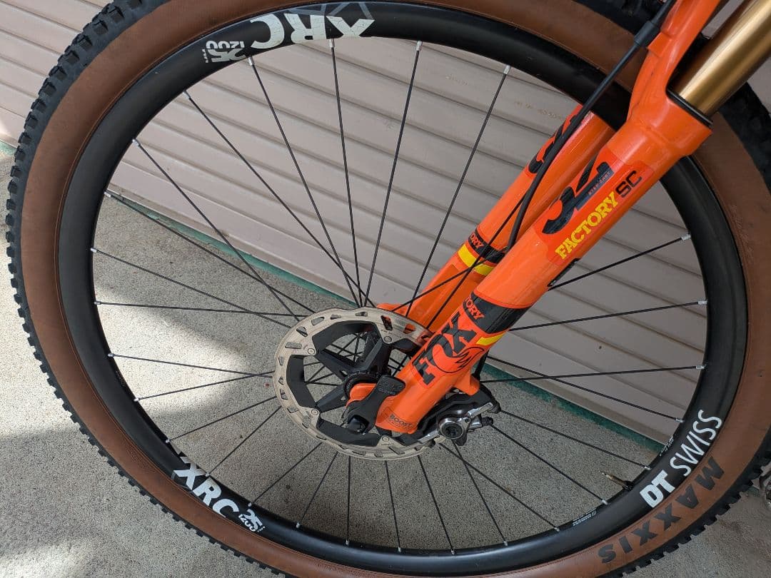 手渡し限定】CANYON Exceed CF SLX 9.0 Race