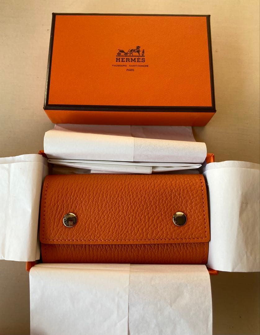 エルメス キーケース オレンジ セリエボタン THILL(ティル) HERMES