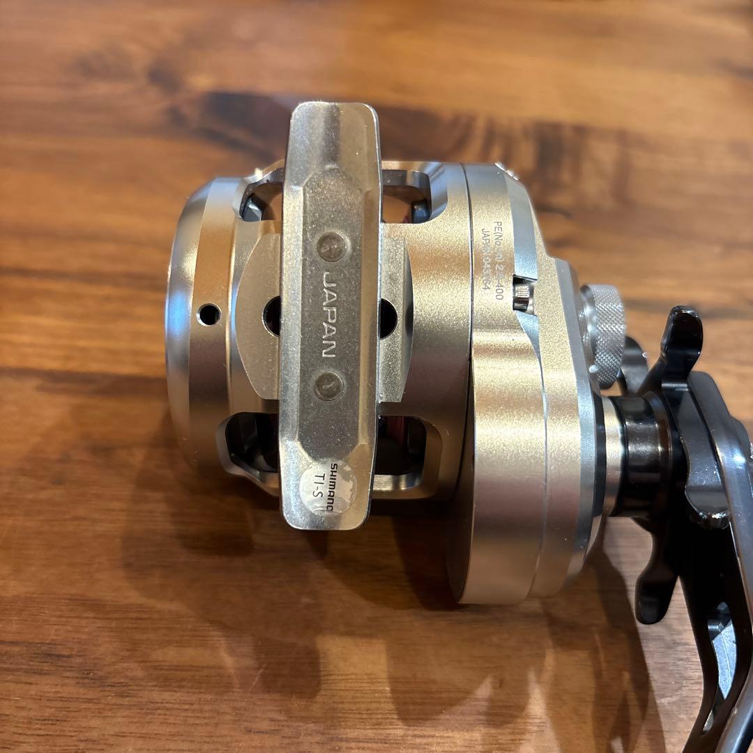 21オシアジガー1500XG PE2号200m付 右巻き
