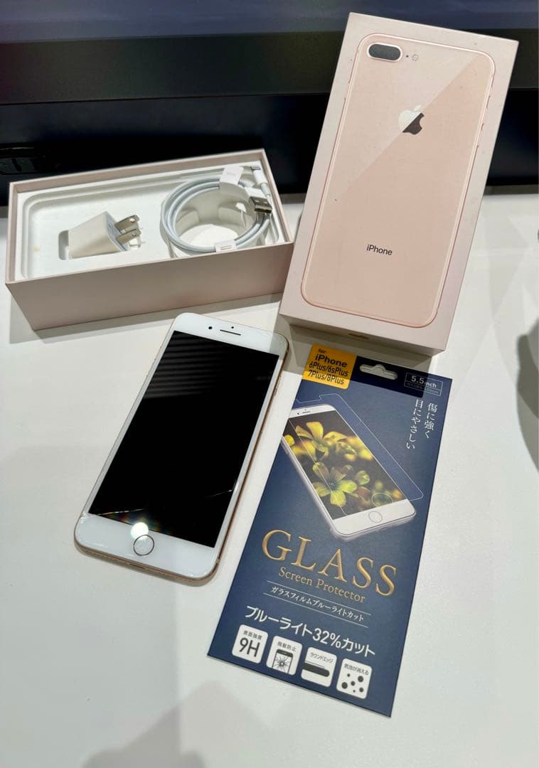 iPhone8plus 256 SIMフリー