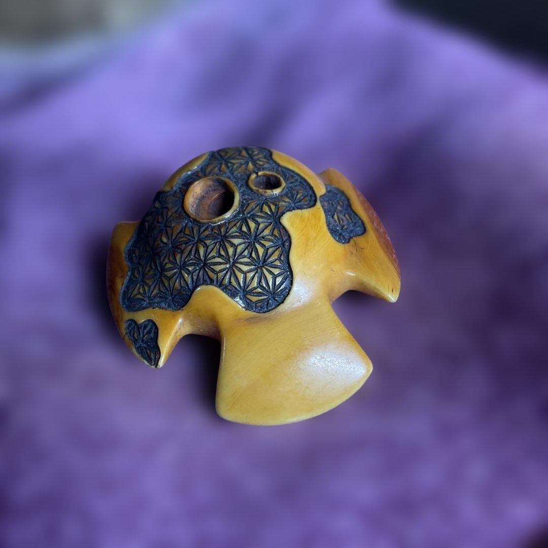 鳥型根付時代彫刻骨董古道具緒締約4✖️4センチ