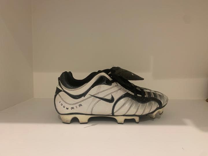 エアズームトータル　AIR zoom total 初期　レア　サッカースパイク NIKE ナイキ エア ズーム トータル 90 III HG(レッド×ホワイト) 308299