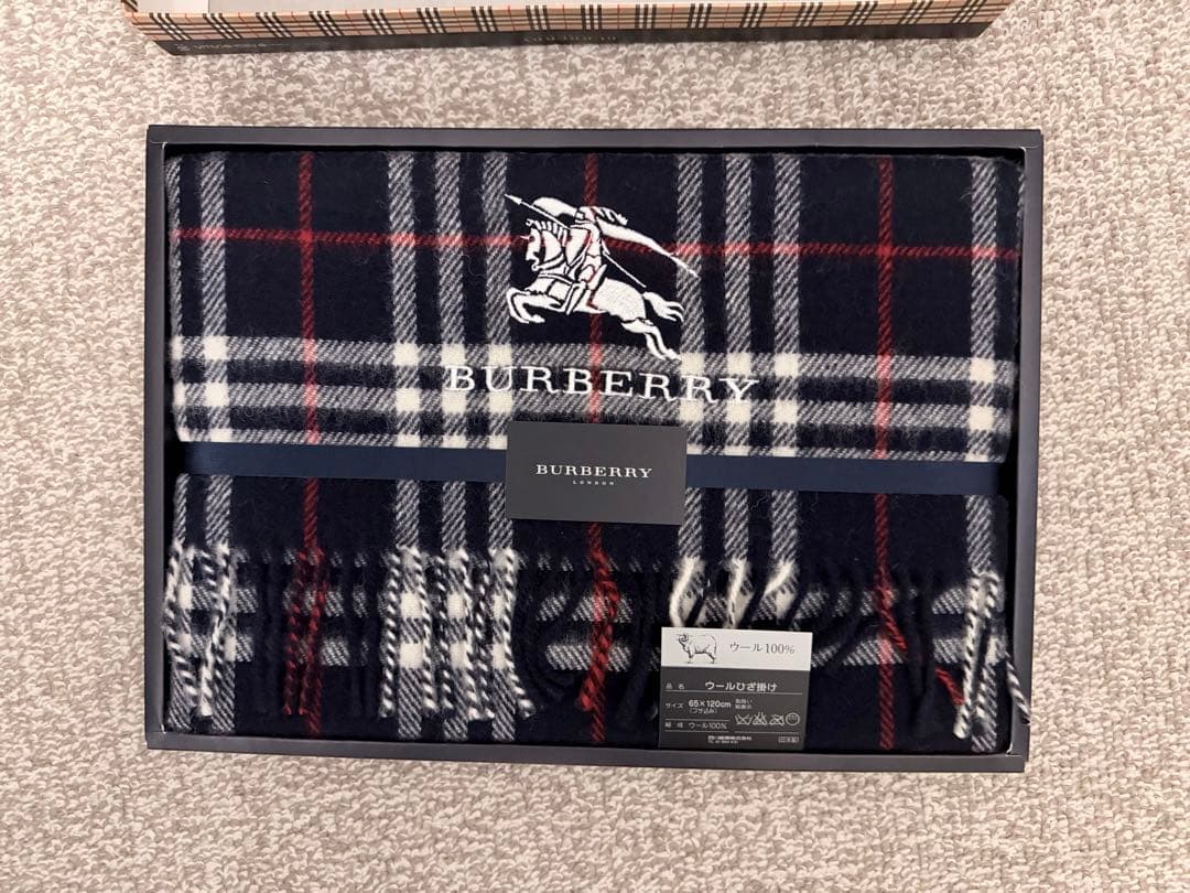 未使用品: BURBERRY チェック柄　ストール　マフラー　ブランケット BURBERRY バーバリーチェック柄ブランケット.マフラー 【vintage