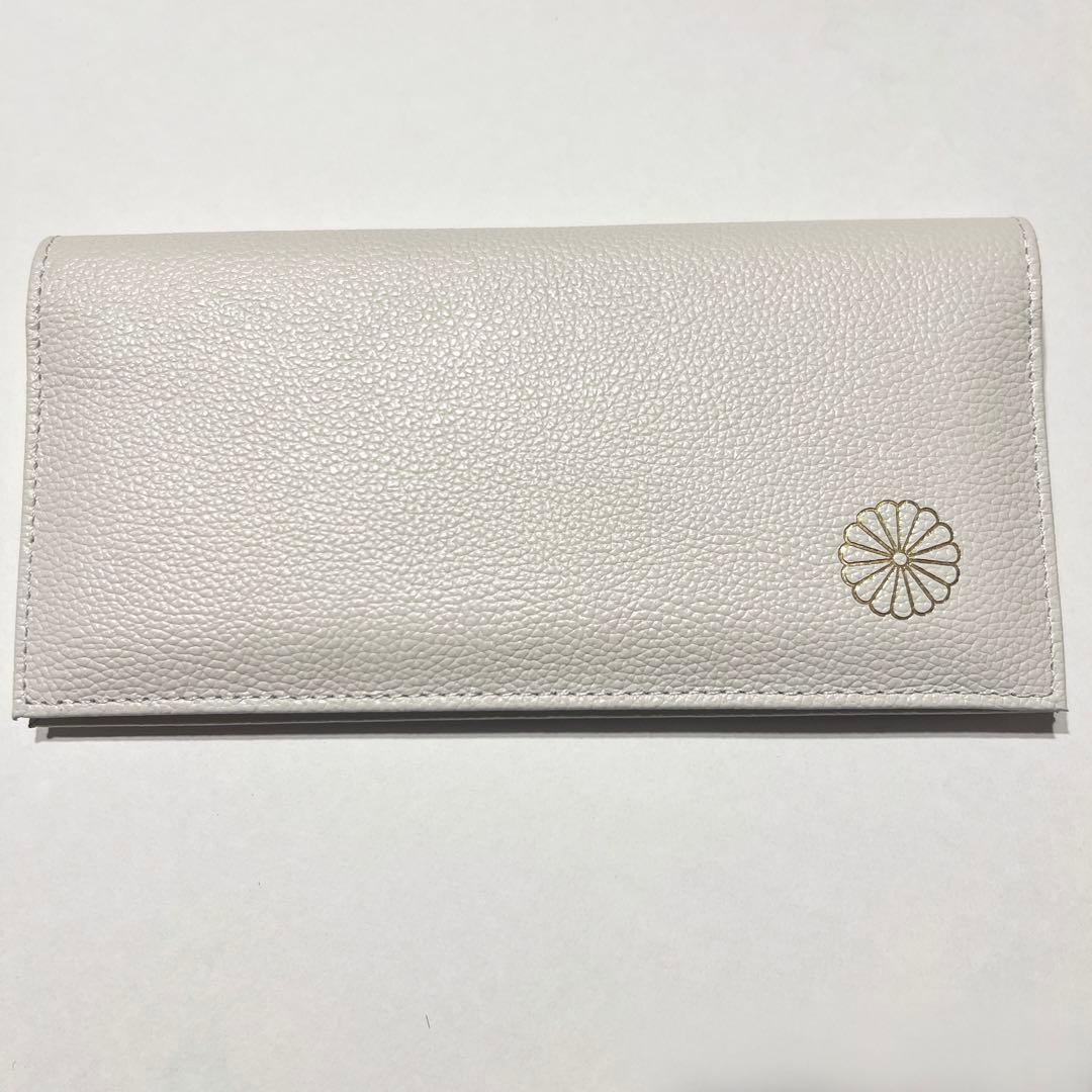 新品未使用 皇居売店 長財布 ホワイト (菊の御紋入・本革) レアカラー