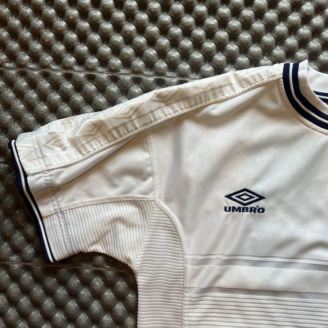 2000年 イングランド代表サッカーホームユニフォーム - メルカリ