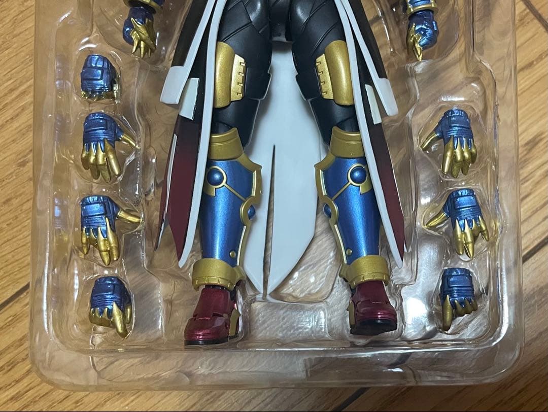 S.H.Figuarts 仮面ライダーエボル ブラックホール