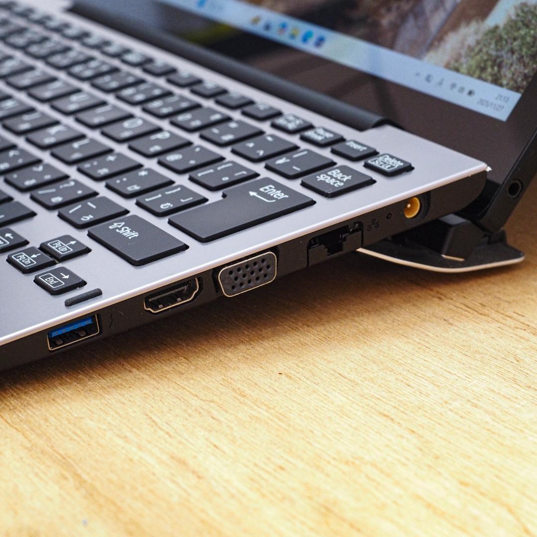 Sony VAIO Pro PA、LTE、タッチパネル、256GB SSD