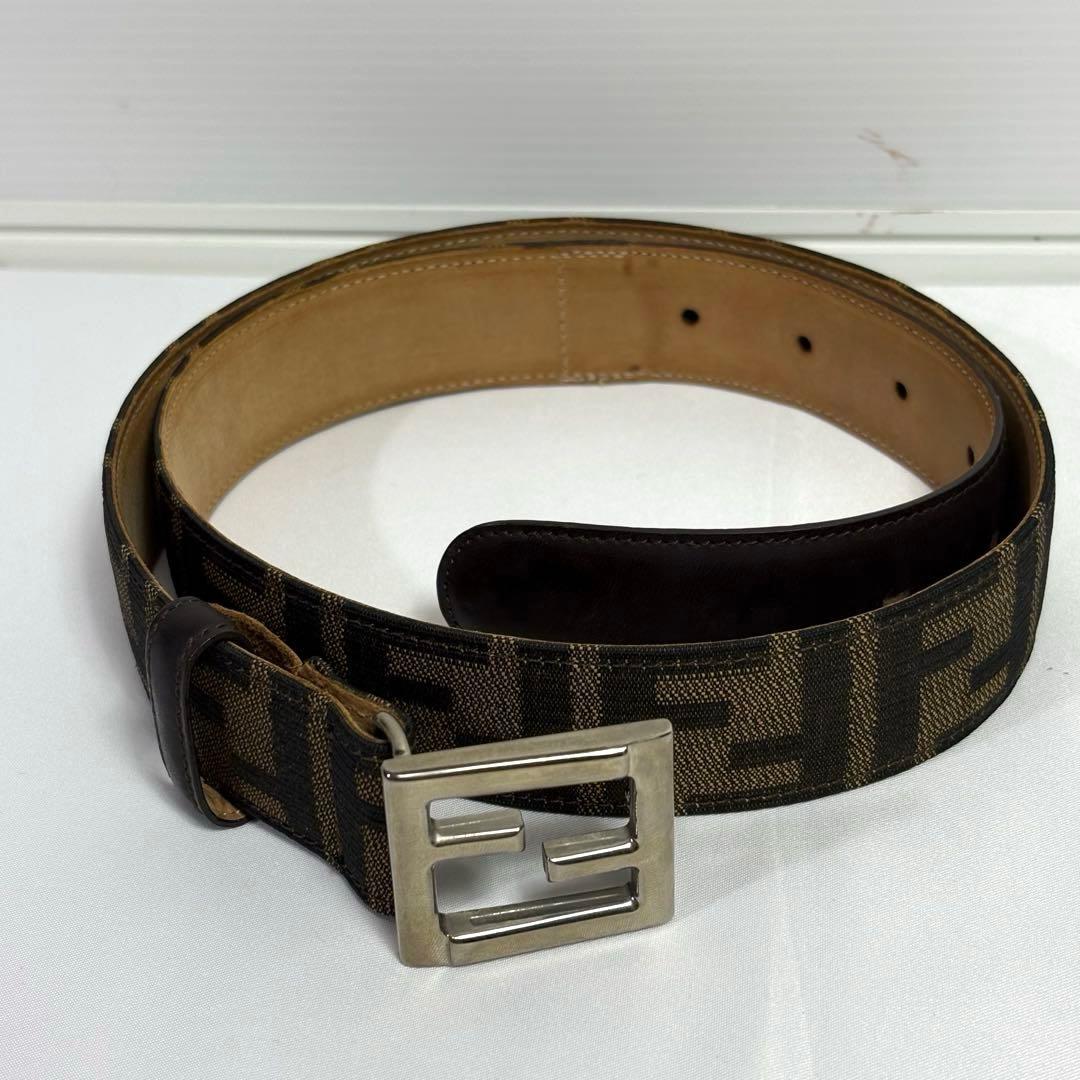 【美品】FENDI ベルト ズッカ柄 F金具 シルバー金具 15653 / 42 楽天市場】FENDI フェンディ ベルト 7C0488 ASIW メンズ FFロゴ