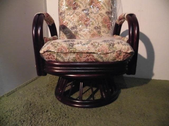 アウトレット【送料無料】高級ラタンギア式リクライニング回転座椅子