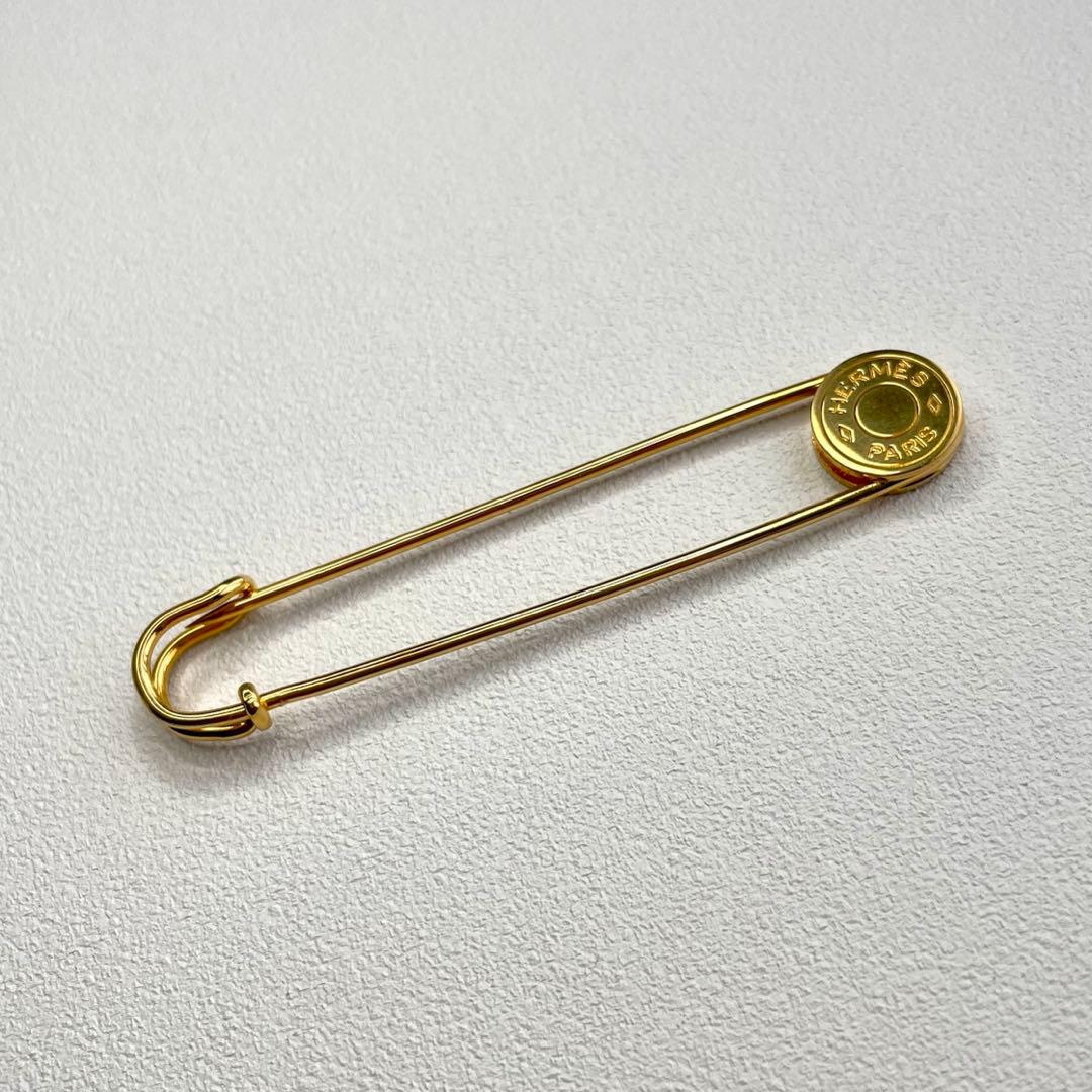 エルメス ピンブローチ セリエ ゴールド ユニセックス - メルカリ