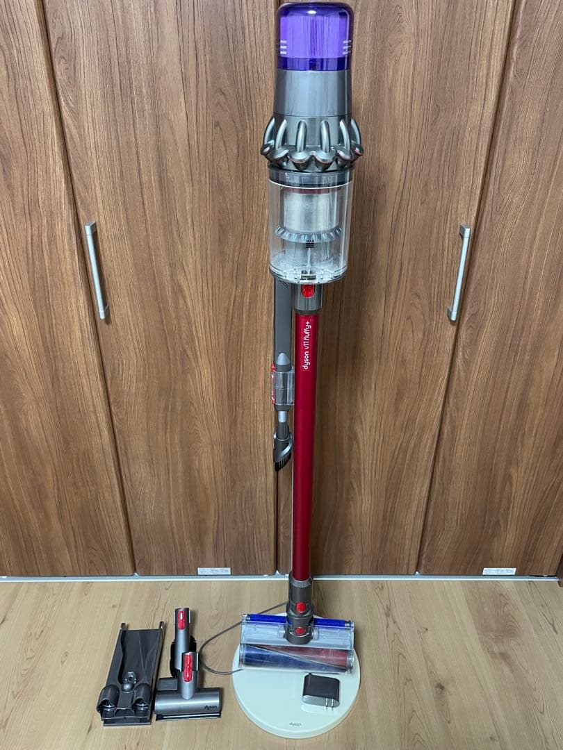 【訳あり】Dyson v11 fluffy+ SV14 コードレスクリーナー 訳あり】Dyson v11 fluffy+ SV14 コードレスクリーナー