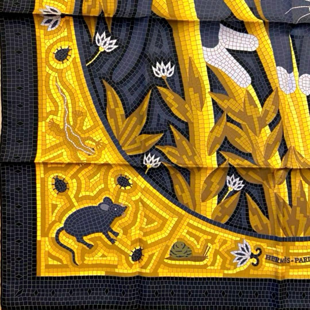 希少 極美品 タイル柄 エルメス シルクスカーフ カレ90 猫に注意 蝶 金