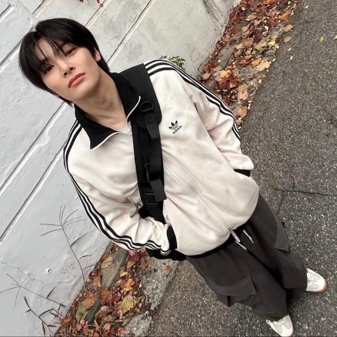 adidas ジャージ トラックジャケット男女共用 ワッフル - メルカリ