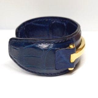 美品 グッチ ブレスレット バングル ワイド クロコ型押し ネイビー