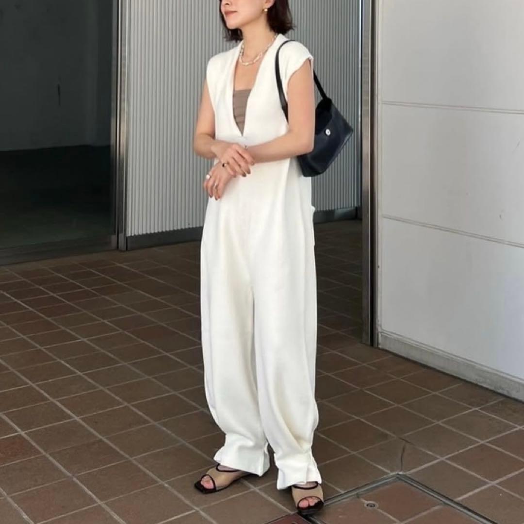 モナ様専用ETRE TOKYO/ベルテッドヘムニットオールインワン - メルカリ