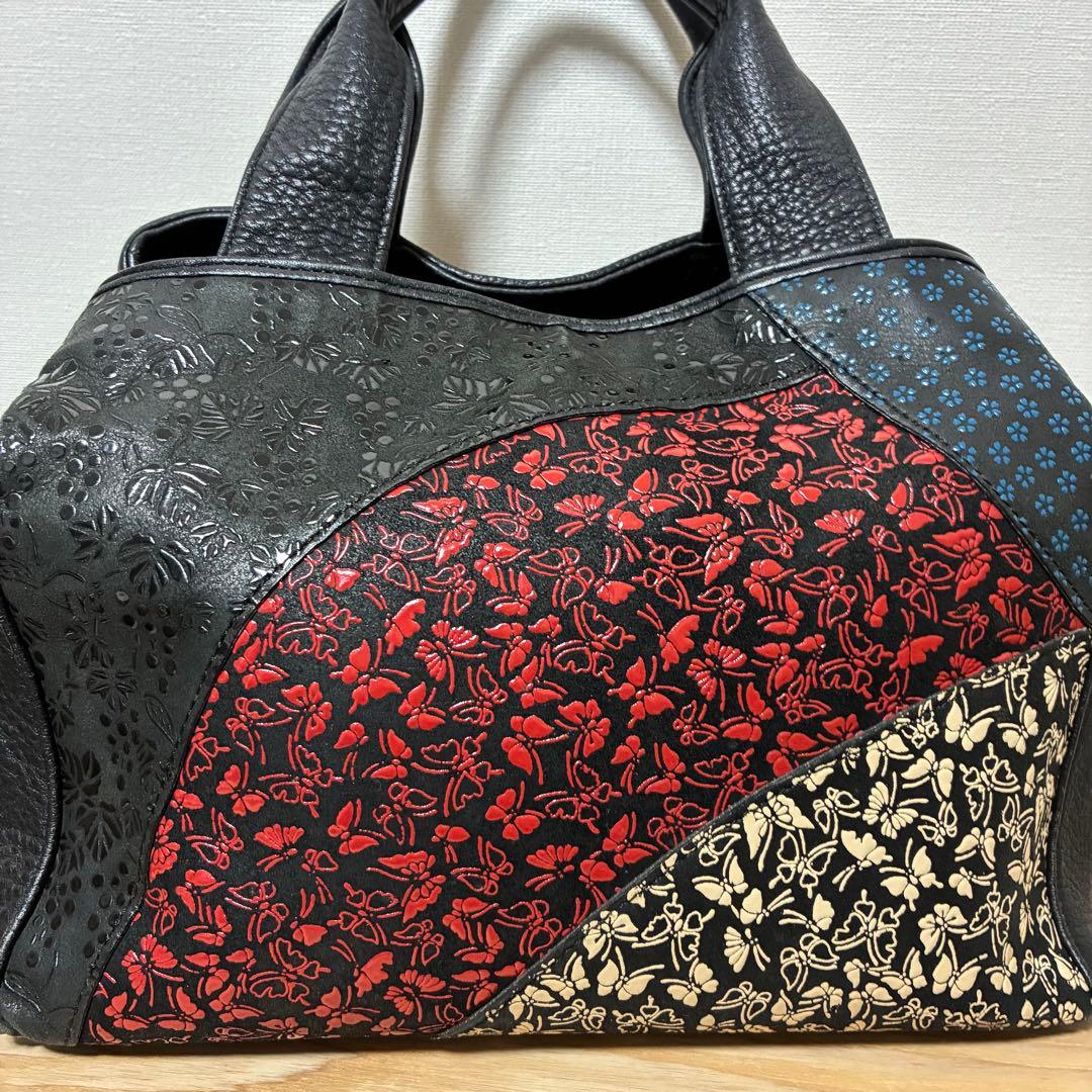 希少 印傳屋 ハンドバッグ JRA認定 鹿革 パッチワーク 繋ぎ 葡萄 蝶柄