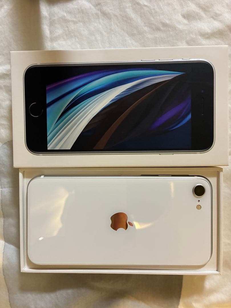 Apple iPhoneSE2（第2世代）本体 ホワイト - メルカリ